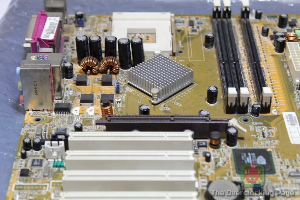 ASUS A7N8X-X + Athlon XP: Introdução e primeiros passos – Parte I 6