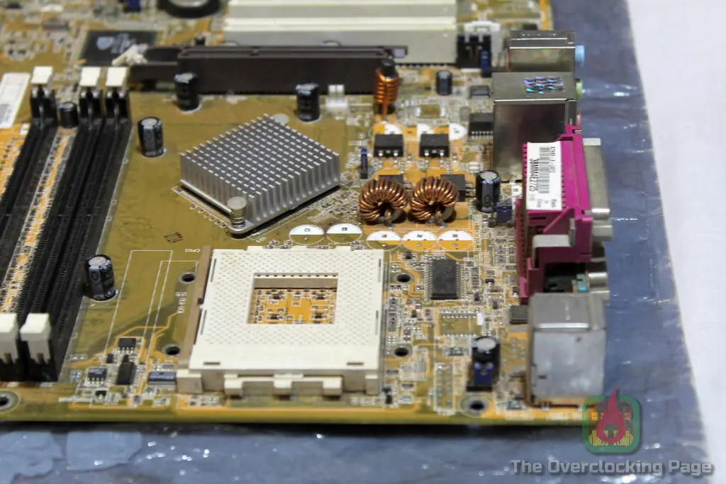 ASUS A7N8X-X + Athlon XP: Introdução e primeiros passos – Parte I 7