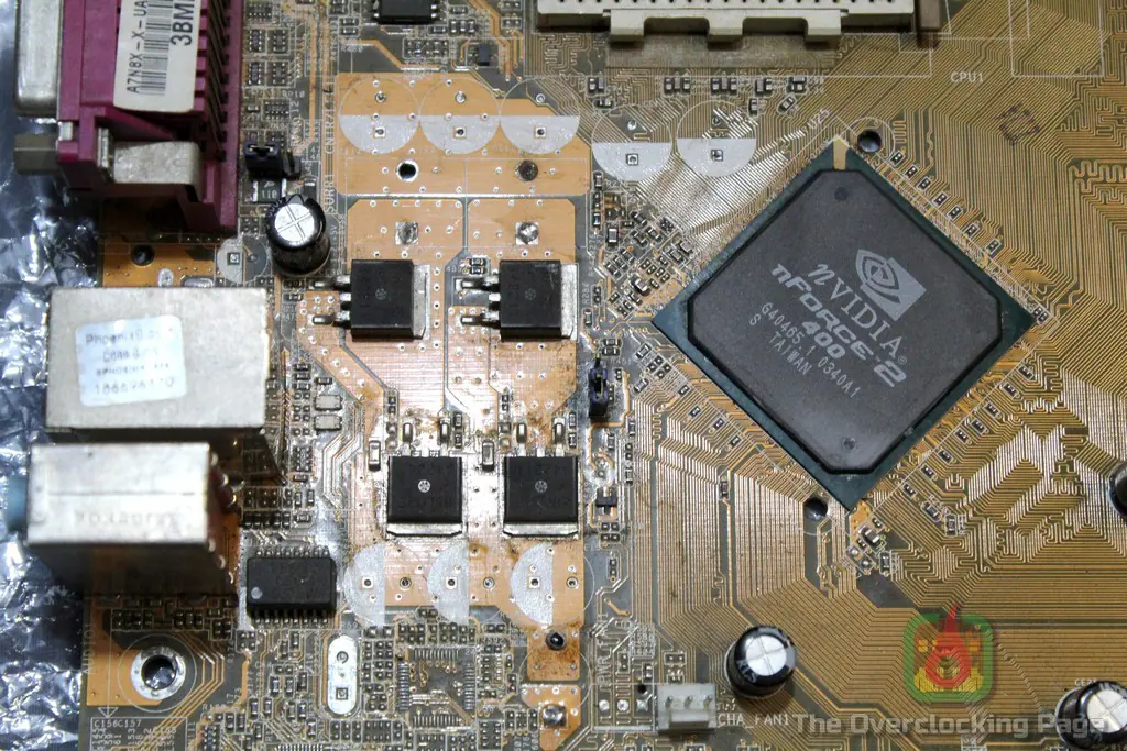 ASUS A7N8X-X + Athlon XP: Introdução e primeiros passos – Parte I 8