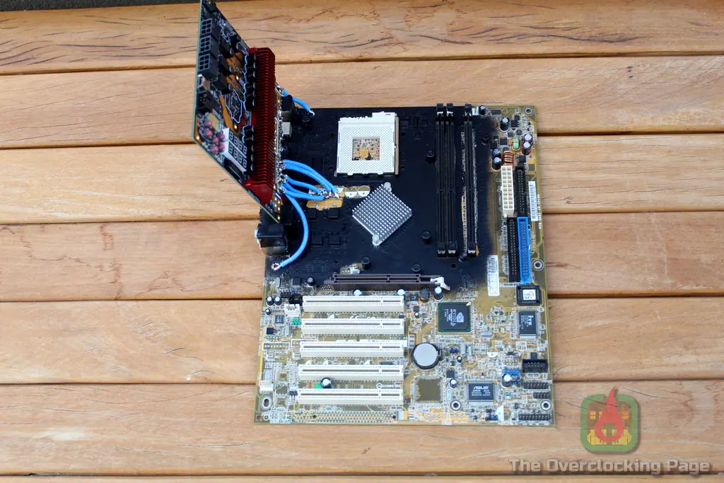 ASUS A7N8X-X + Athlon XP: Introdução e primeiros passos – Parte I 14