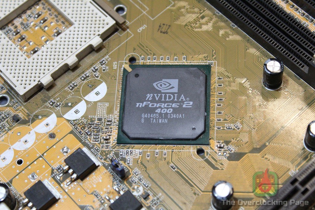 ASUS A7N8X-X + Athlon XP: Introdução e primeiros passos – Parte I 4