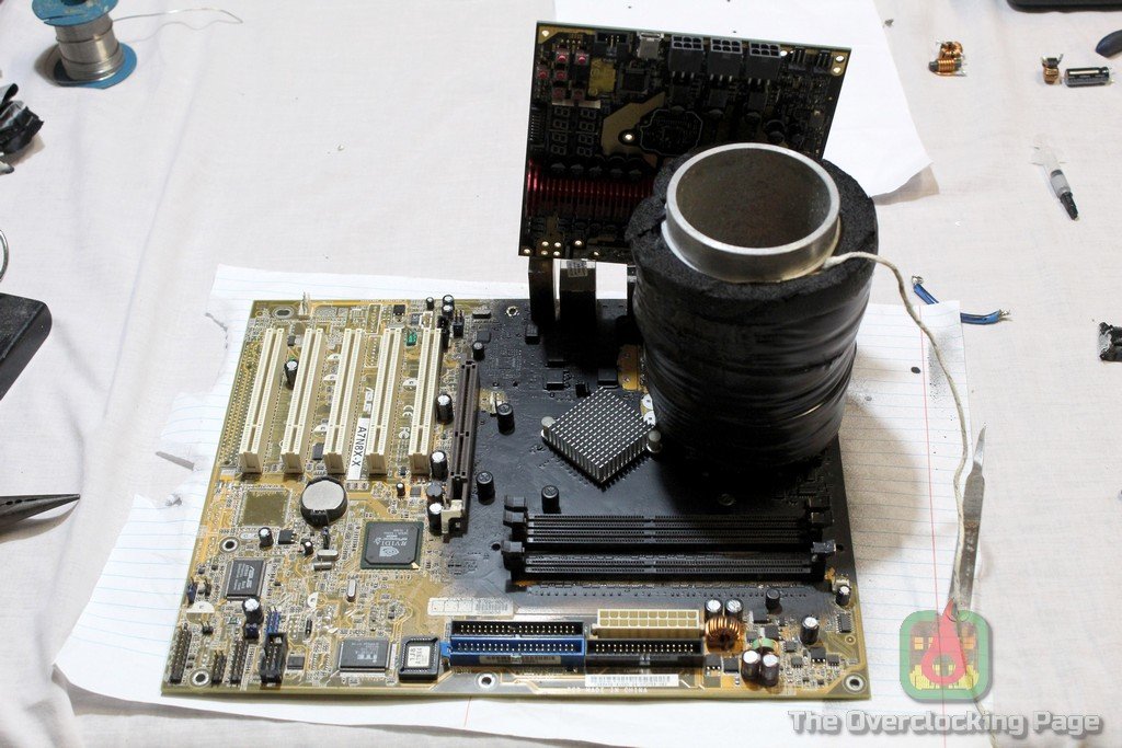 ASUS A7N8X-X + Athlon XP: Introdução e primeiros passos – Parte I 12