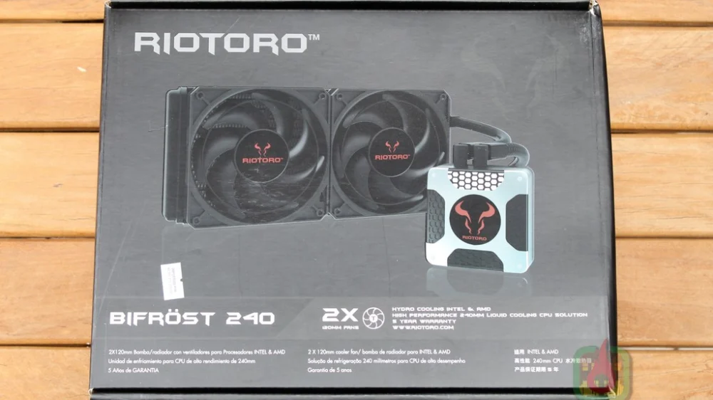 riotoro bifrost 240 caixa 1