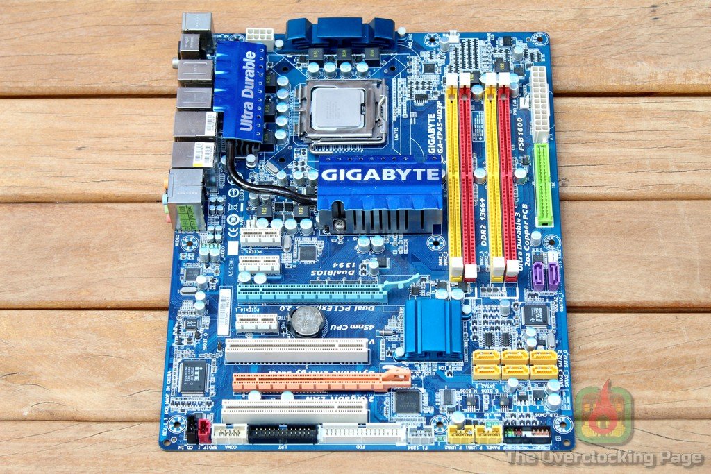 GA-EP45-UD3P + E7400 - Revisitando a plataforma 775! 2 ep45 ud3p 1 1