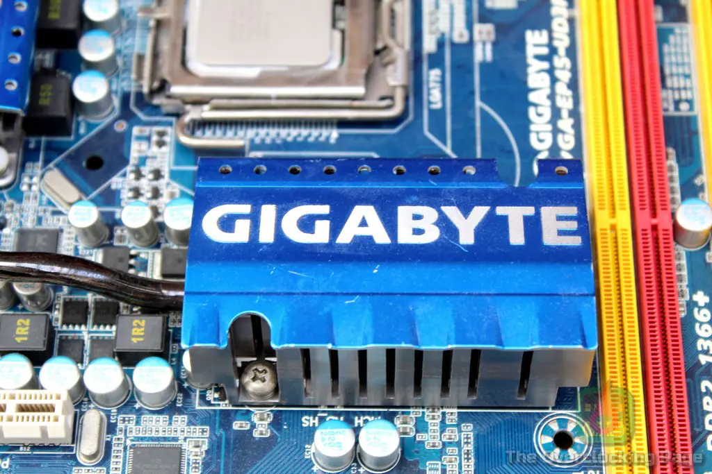 GA-EP45-UD3P + E7400 - Revisitando a plataforma 775! 3 ep45 ud3p 2 1