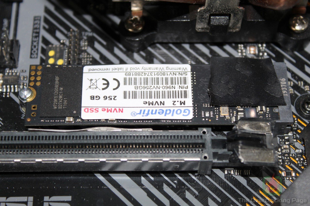 goldenfir nvme 256gb temperatura