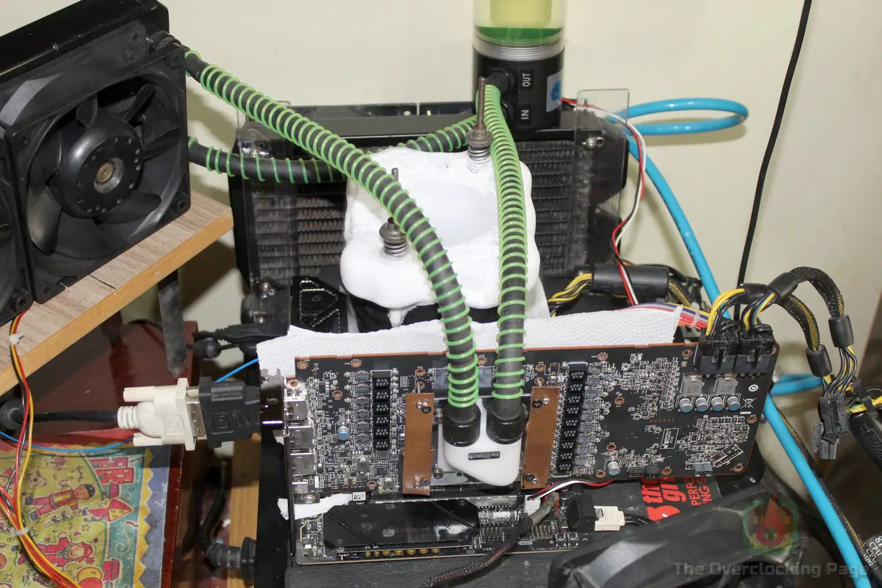 Radeon RX 6800 XT - Crossfire, overclock e benchmark 19