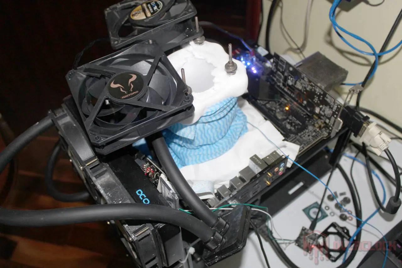 m12a 11700k bancada 2