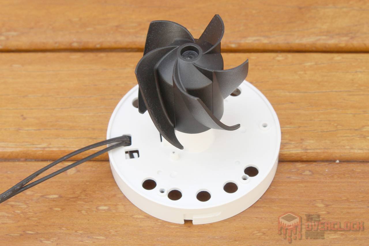 aerocool mirage 5 desmontado 3