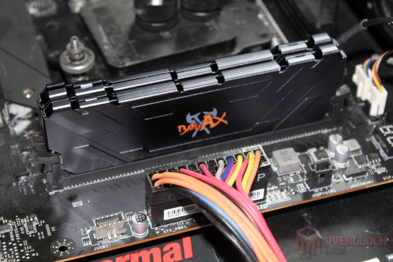 colorful battleax 3200c16 bancada