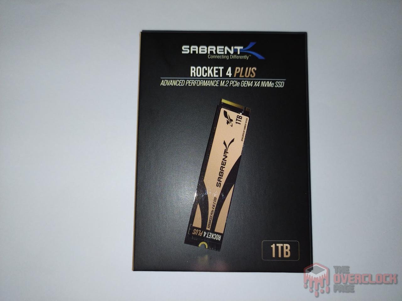 sabrent rocket 4 plus 1tb caixa frontal