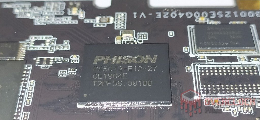 aorus rgb aic nvme ssd 512gb controlador