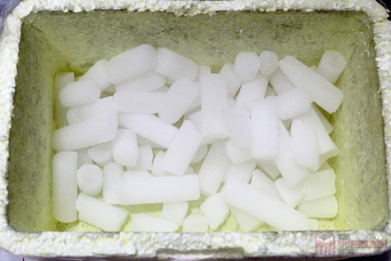 Overclock no Pentium Gold G7400 - 5.6 GHz e subindo? 10 dry ice 1