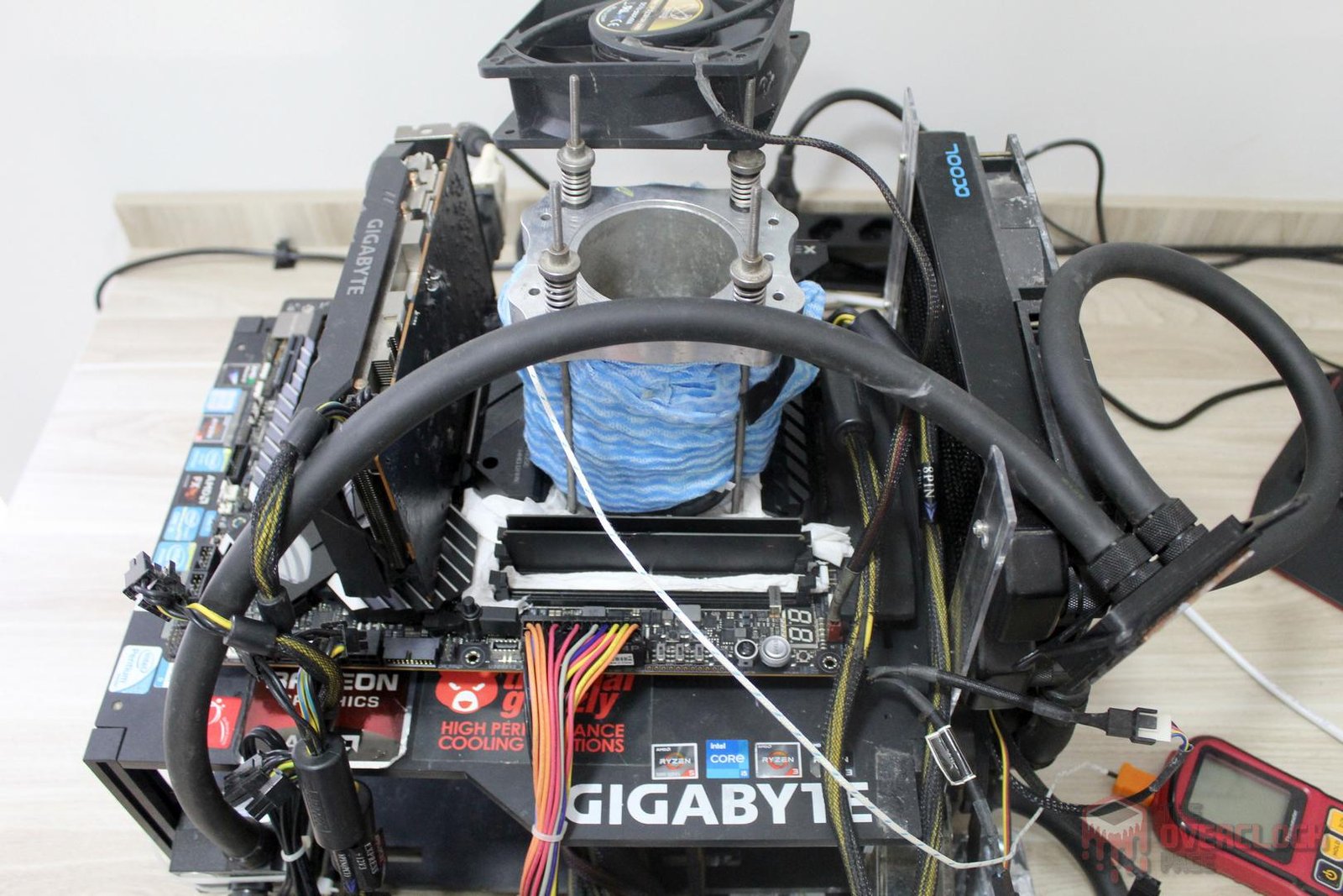 Overclock no Pentium Gold G7400 - 5.6 GHz e subindo? 9 g7400 dice