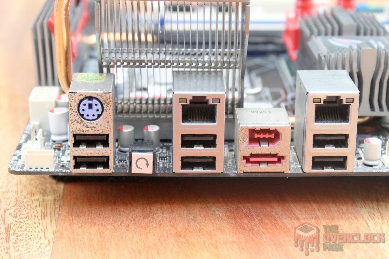 Apresentando a ASUS Rampage Extreme X48 - O lendário socket 775 - Parte I 11 rampage extreme x48 6