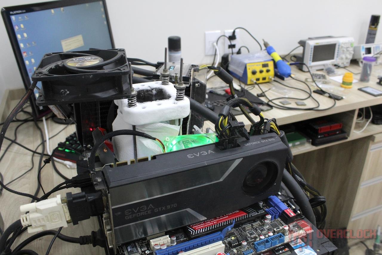 Overclock extremo no E8400 - O lendário socket 775 - Parte III 15 rex congelada 2