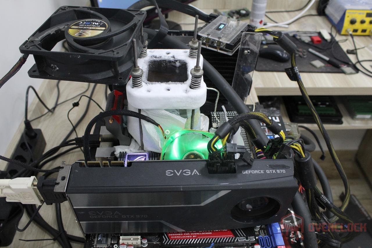 Overclock extremo no E8400 - O lendário socket 775 - Parte III 16 rex congelada 3