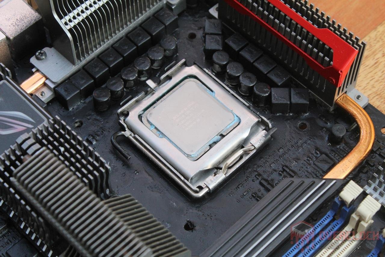Overclock extremo no E8400 - O lendário socket 775 - Parte III 5 rex isolamento 2