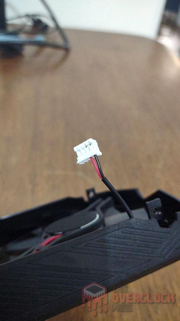 Nova revisão da RX 6600M - Uma aula sobre como transformar um sucesso em fracasso! 12 6600m rev2 cooler 2