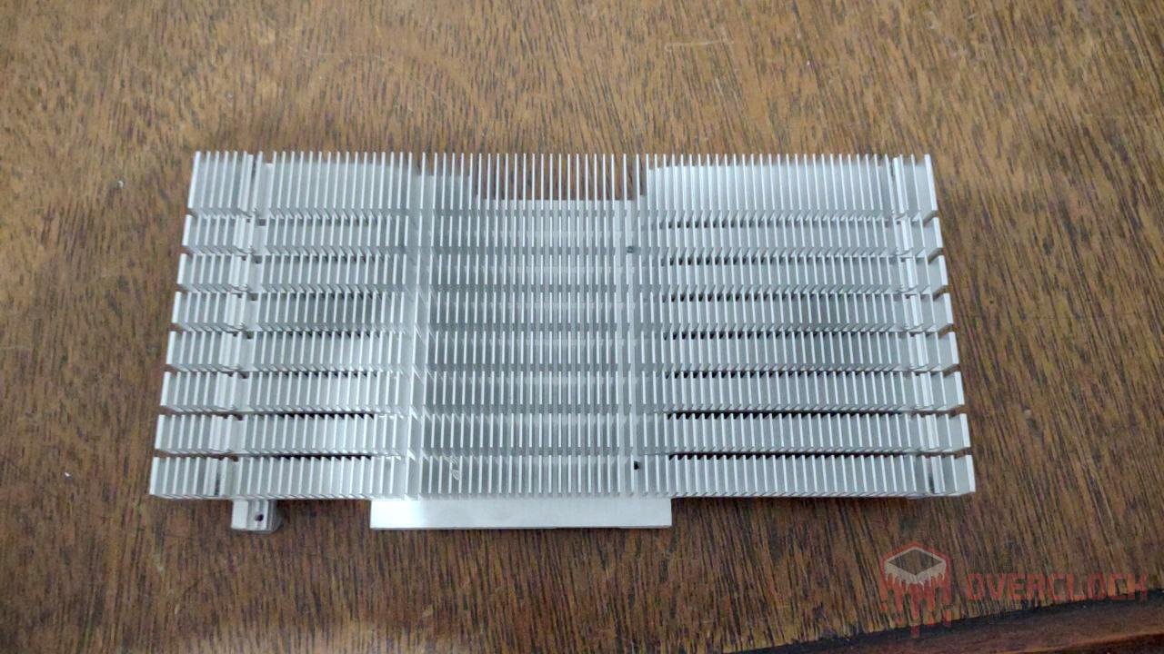Nova revisão da RX 6600M - Uma aula sobre como transformar um sucesso em fracasso! 10 6600m rev2 dissipador 3