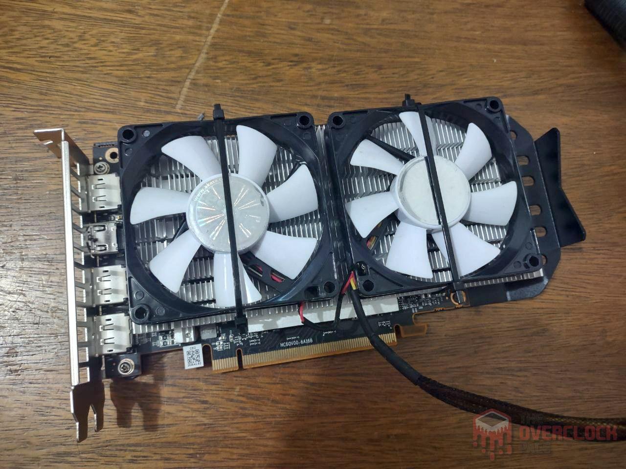 Nova revisão da RX 6600M - Uma aula sobre como transformar um sucesso em fracasso! 15 6600m rev2 gambiarra 1