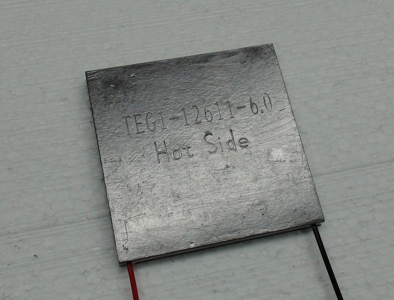 Pastilha peltier para refrigerar memória - Ideia brilhante ou loucura? Desenvolvimento e testes! 11 thermoelectric seebeck power module