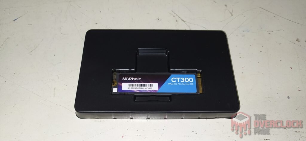 SSD MiWhole CT300 1TB SSD Abrindo a caixa