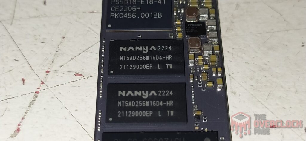 SSD Kingston Fury Renegade 1TB DRAM Cache