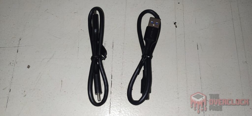 Ugreen CM559 M.2 SATA/NVMe Enclosure Review 7 Ugreem CM559 External Enclosure Cabos USB