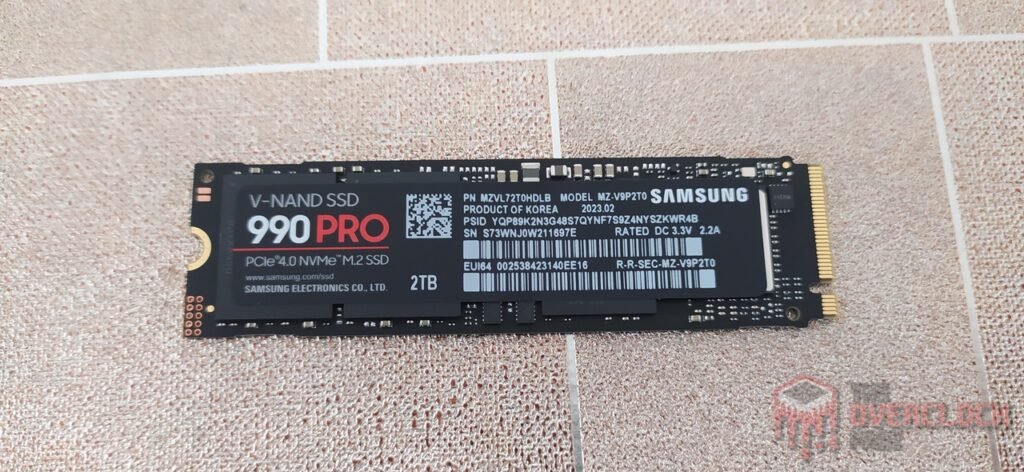 Review - Samsung 990 Pro 2TB - Um dos SSDs 4.0 mais rápidos do planeta! 21 SSD Samsung 990 Pro 2TB SSD Frontal