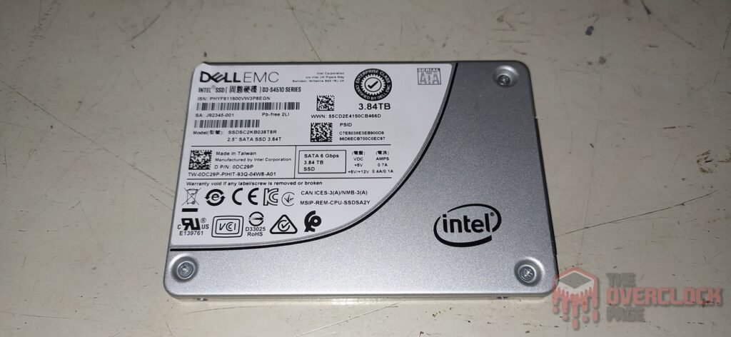Review - Intel D3-S4510 3.84TB - Como um SSD de Datacenter se sai em uso cotidiano! 6 SSD Intel D3 S4510 3.84TB SSD Frontal