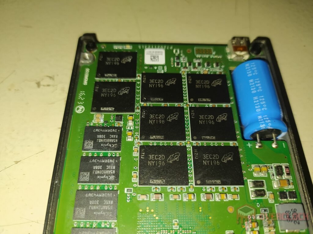 Memblaze Pblaze7 7940 7.68TB NAND Flashs PCB Traseiro