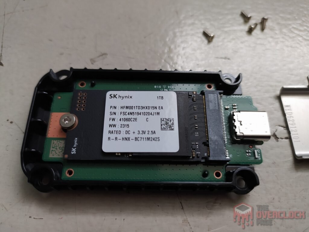 SSD SK Hynix Bettle X31 1TB SSD Montado