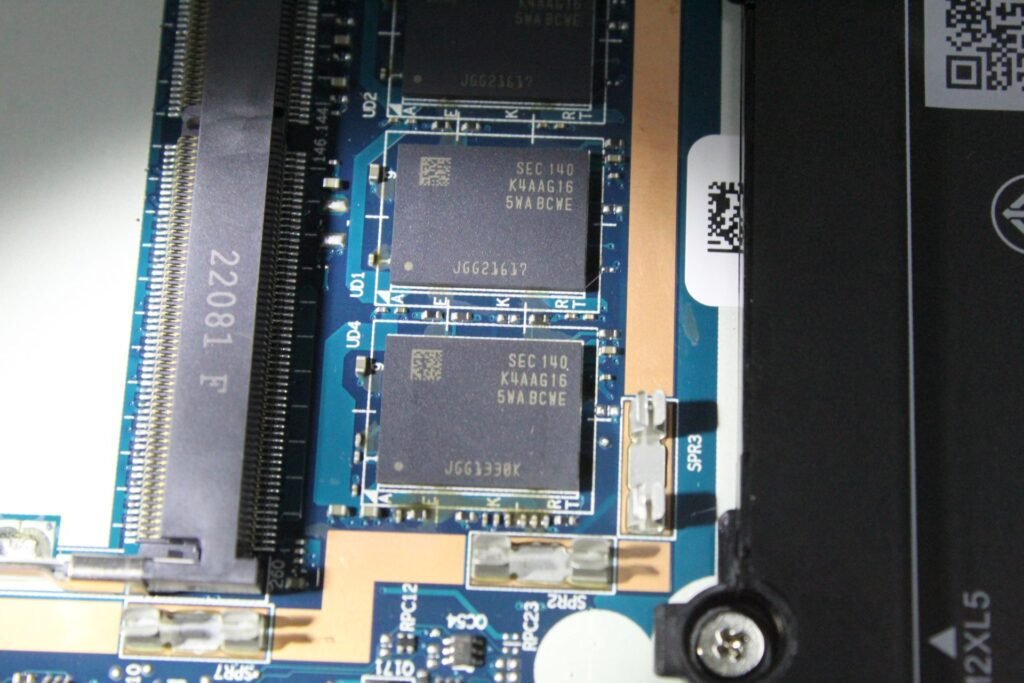 lenovo e14 gen3 amd notebook hardware 4