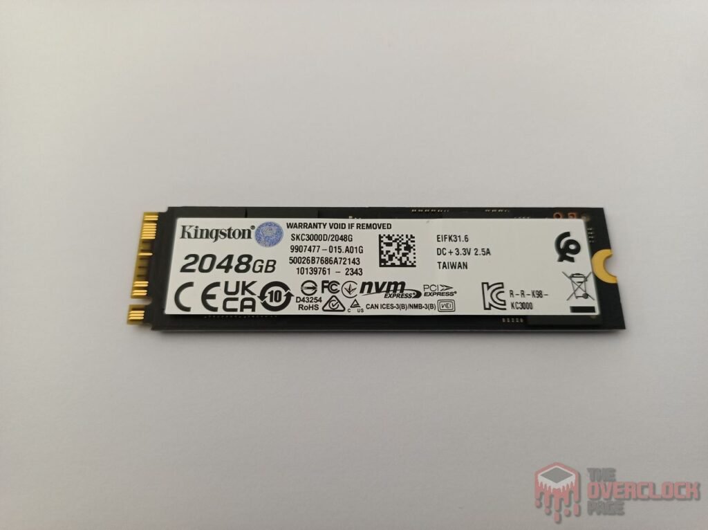 SSD Kingston KC3000 2TB SSD Traseiro
