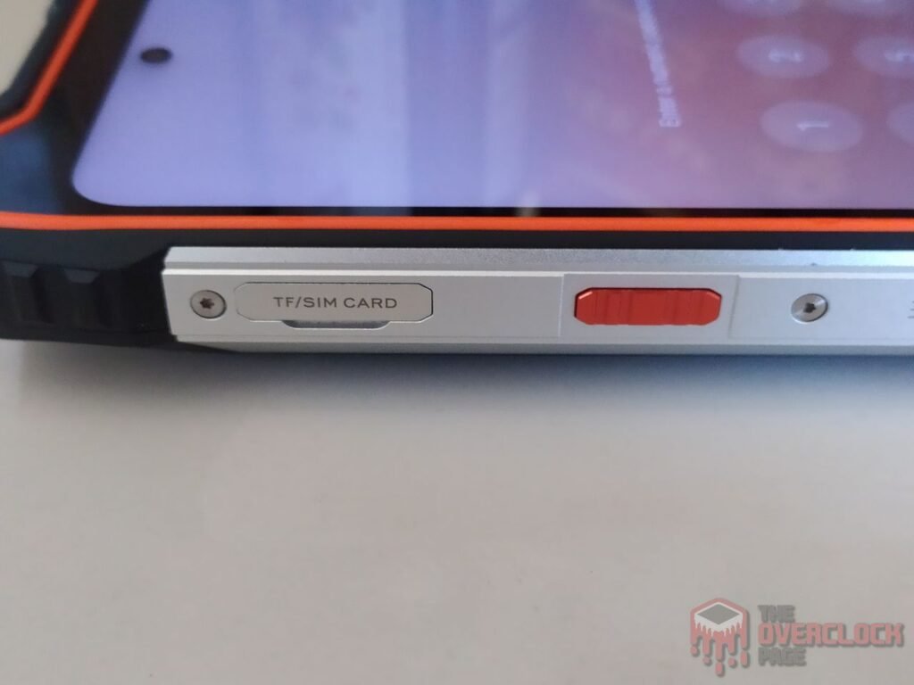 Review - Smartphone Blackview BV9300 Pro - O novo telefone quase indestrutível sucessor do BV8900! 16 Blackview BV9300 Pro Lateral e Cartao SD