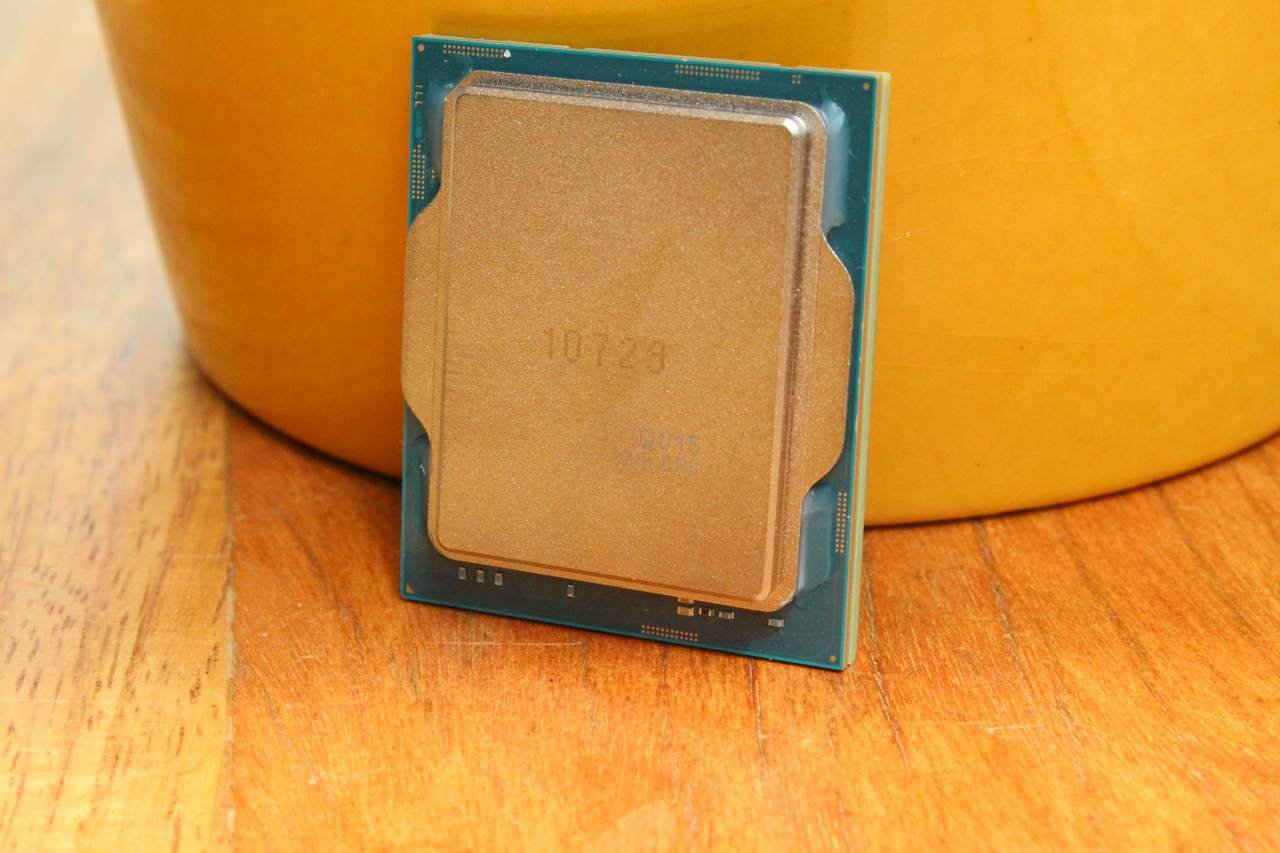 12900hx-interposer-capa.jpg